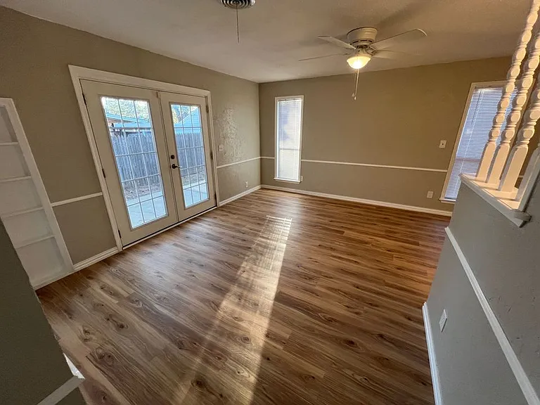 2906 S Monroe St — Photo 14