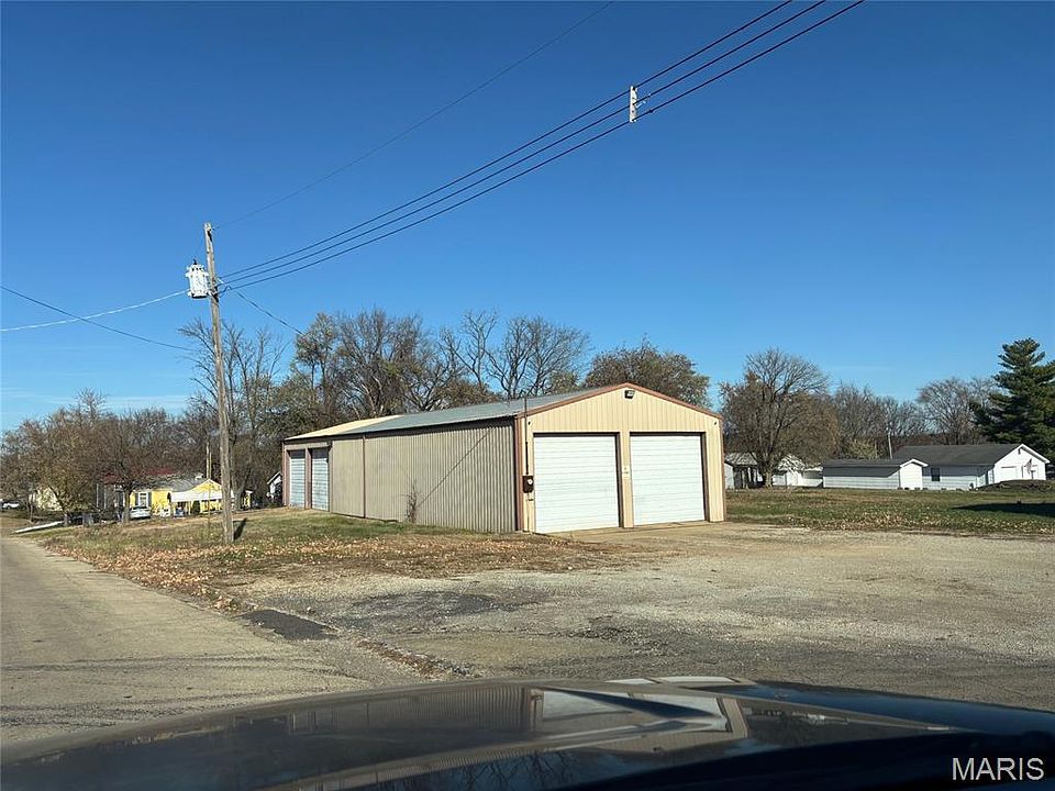 1st image of 700 Jefferson St