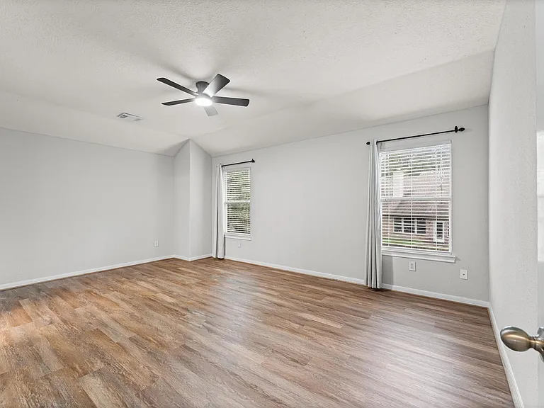135 S Spinning Wheel Cir — Photo 25