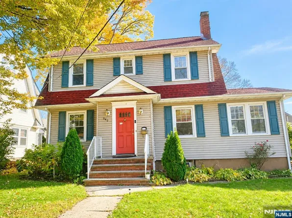 949 Garrison Ave, Teaneck, NJ 07666