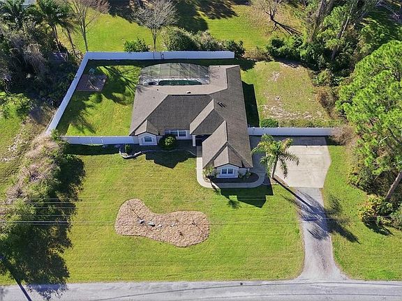 5th image of 345 Ruth Jennings Dr