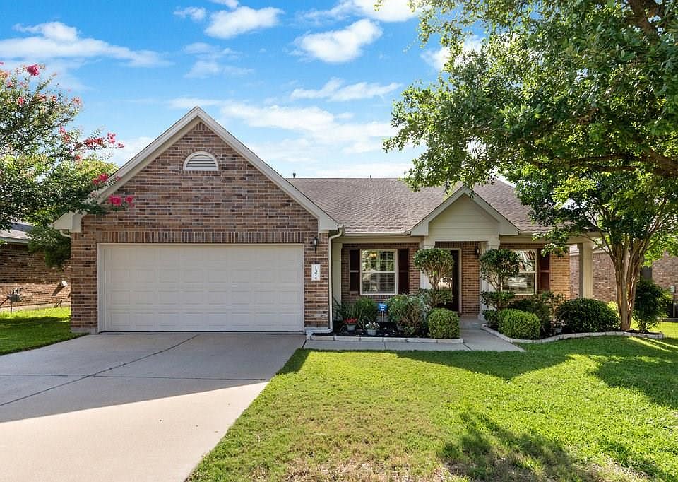 1st image of 137 Justin Leonard Dr