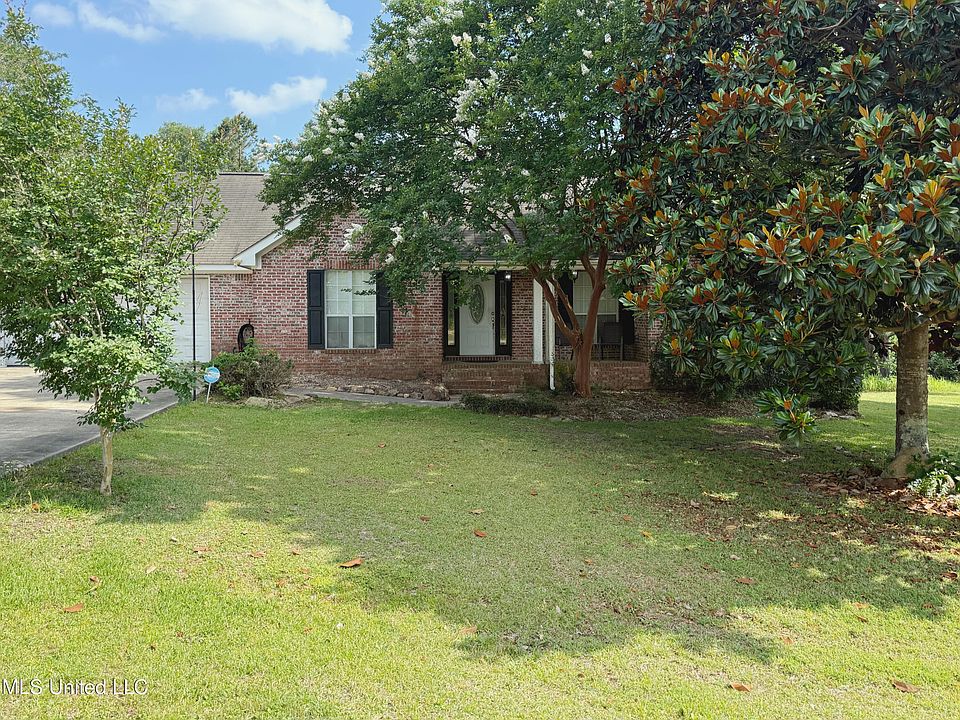 1st image of 19685 Amberwood Dr