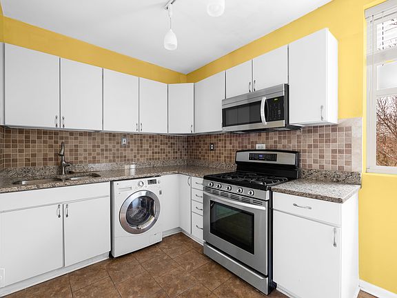 5th image of 6968 N Wolcott Ave #3