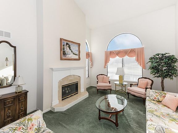 4th image of 509 White Oak Ln
