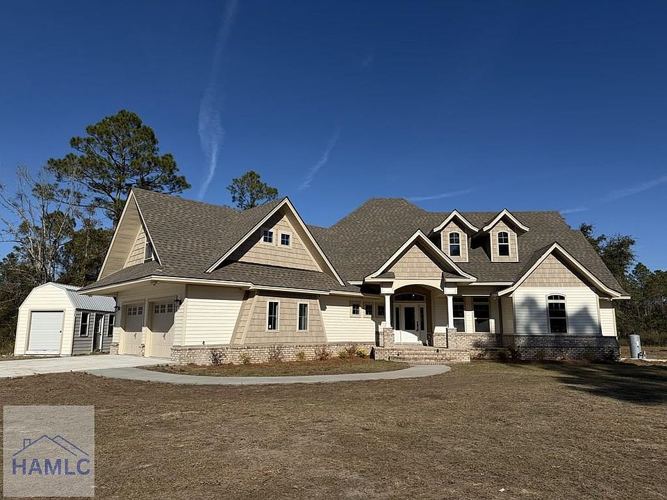 1st image of 331 NE Lee Place Rd