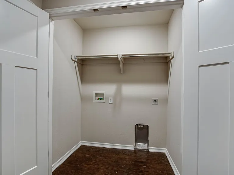 8815 SW 45th St — Photo 10