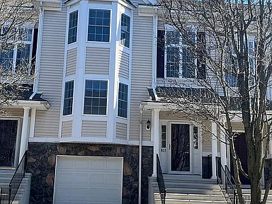 803 Larson Dr — exterior photo