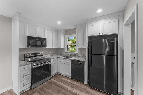 5306 Euclid Ave Photo 1