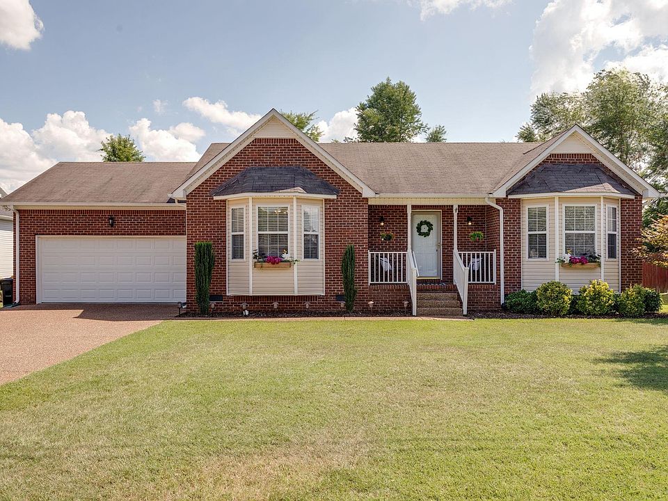 1st image of 2109 Geneva Dr