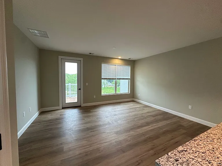Central @ Waterford Woods — Photo 46