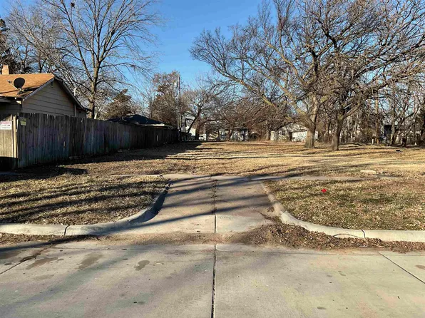 130 N Minnesota Ave, Wichita, KS 67211