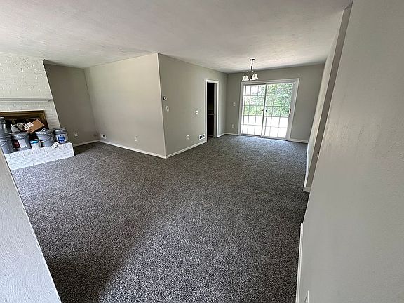 3rd image of 506 Catalpa Dr