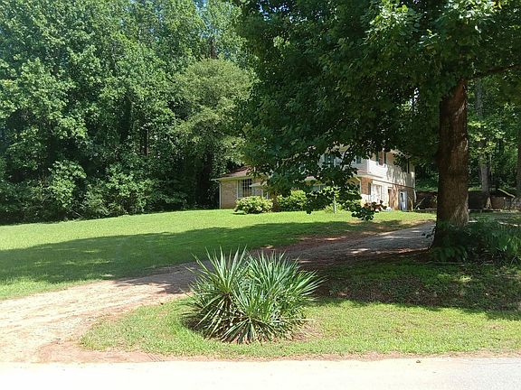 2nd image of 914 Sinyard Cir
