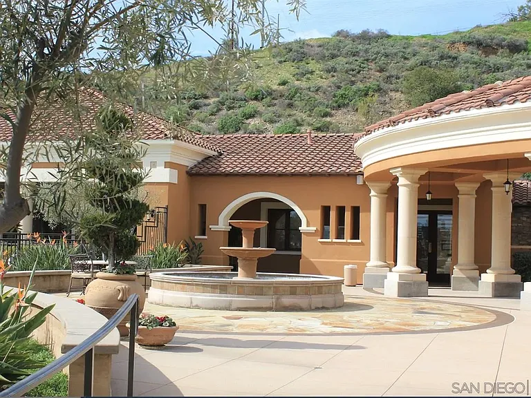 2630 Escala Cir — Photo 17