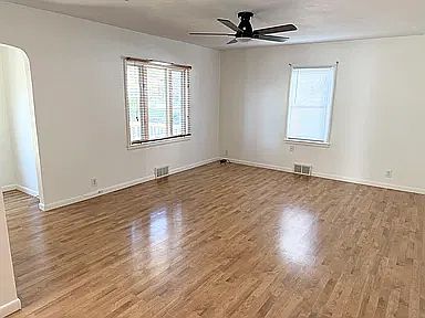 2nd image of 606 West St