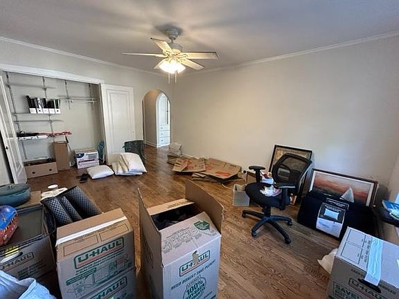 2nd image of 7010 N Ashland Blvd APT 200