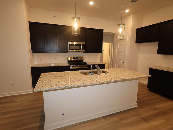 4th image of 26259 Astral Way