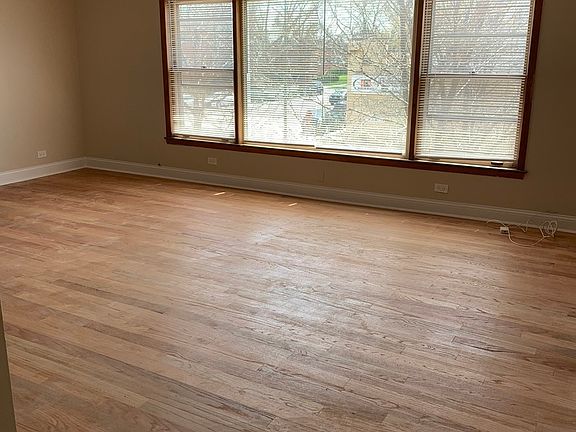 3rd image of 4808 W Rosemont Ave #2SE