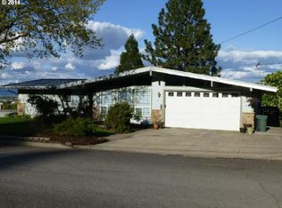 103 Walnut St, La Grande, OR 97850