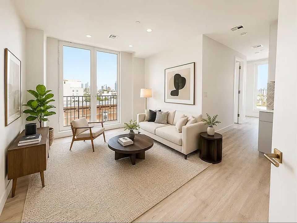1st image of 948 Bergen St #6AL