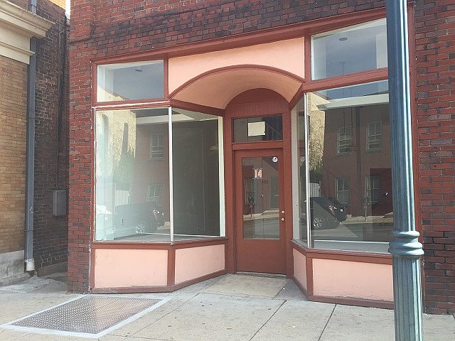 1st image of 14 W Franklin St