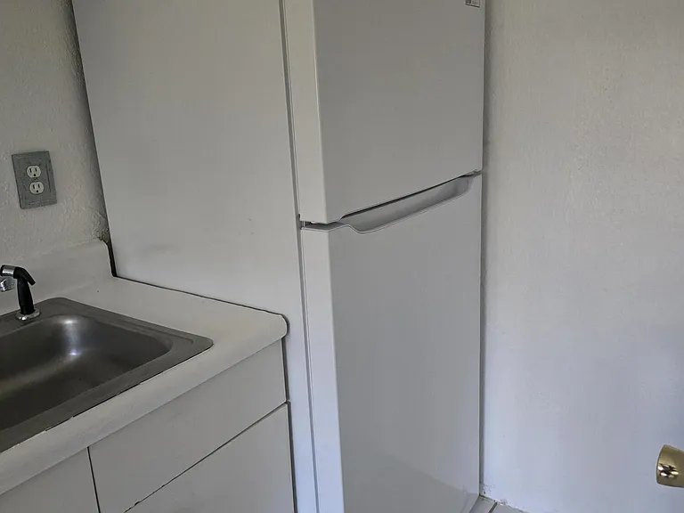 1448 Holly Heights Dr #3 — Photo 6