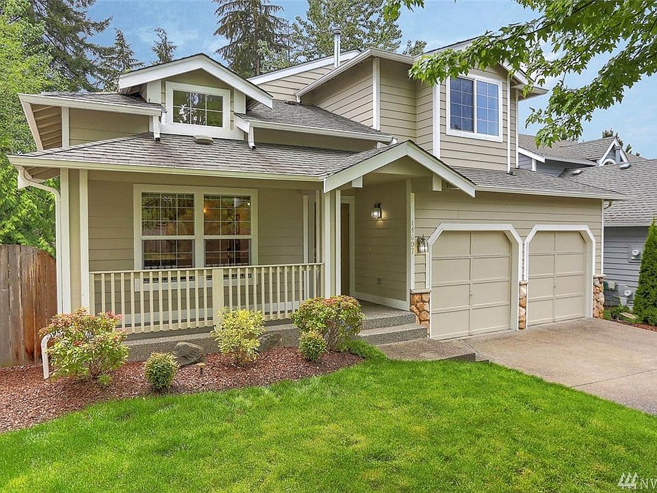 Welcome home to Bridlewood Trails and this charming 4 bedroom, 3 bathroom home. Enter to gleaming hardwood floors, vaulted ceilings and many windows that fill the home with ample natural light. The kitchen features a breakfast bar/island, stainless steel appliances and an abundance of storage. The open eat-in kitchen and family room create the perfect entertaining space. Enjoy a spacious main floor den or office. Upstairs you will find a full guest bathroom and 3 guest bedrooms each with a large closet. Relax in the cozy master suite with a pass-through gas fireplace that you can also enjoy from the large soaker tub. The master suite features a double door entry, 5-piece bathroom and large walk-in closet. Unwind on the deck with a gorgeous evergreen backdrop.