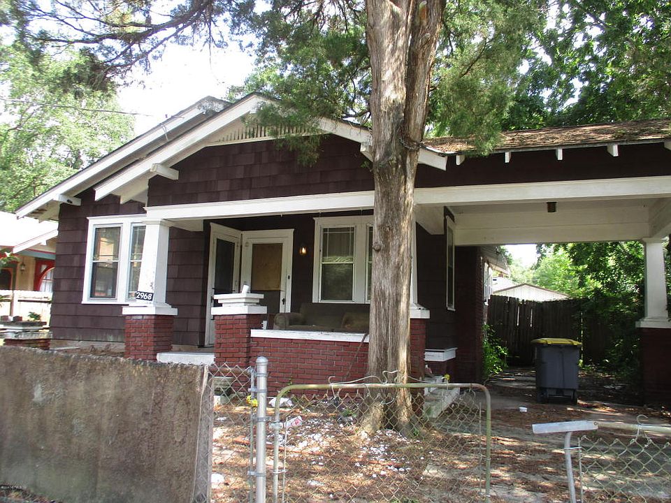 1st image of 2968 Myra St