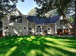 9714 Sagamore Rd, Leawood, KS 66206