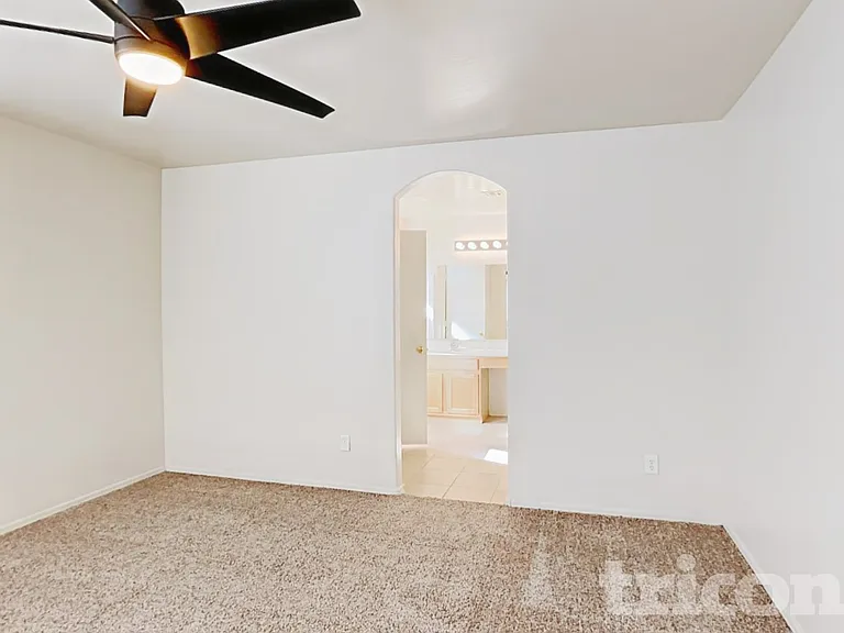 23141 W Ashleigh Marie Dr — Photo 8