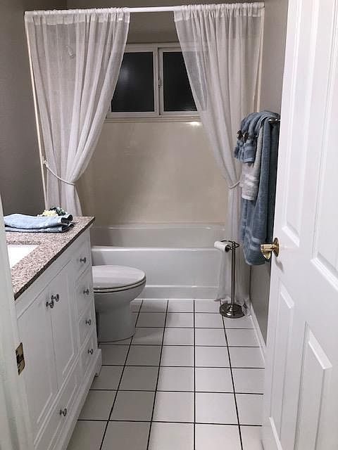1st image of 1236 Rodney Dr #1A