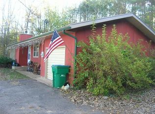 N5026 Beach Garden Rd, Poynette, WI 53955