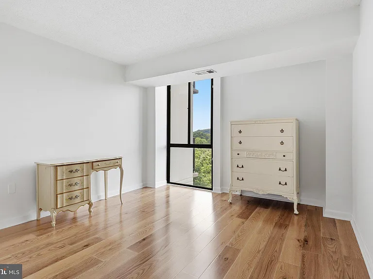 5300 Holmes Run Pkwy #607 — Photo 21