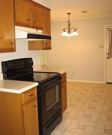 3rd image of 1512 Bryant Way