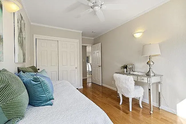 380 Wilton Ave — Photo 26