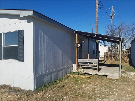 3rd image of 1047 Chandry Cir