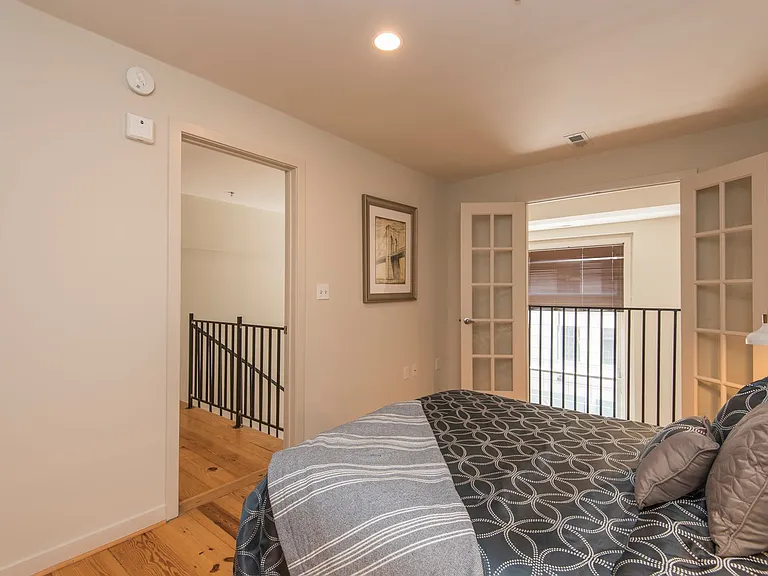 1200 Walnut St — Photo 35