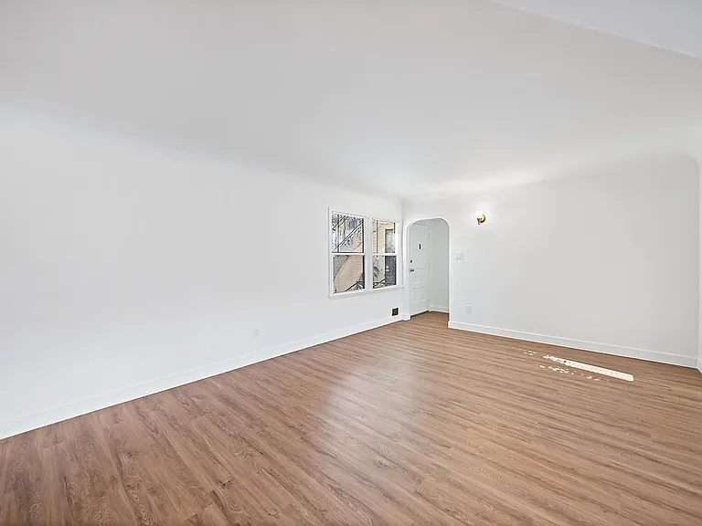 234 S Sadler Ave #234 — Photo 3