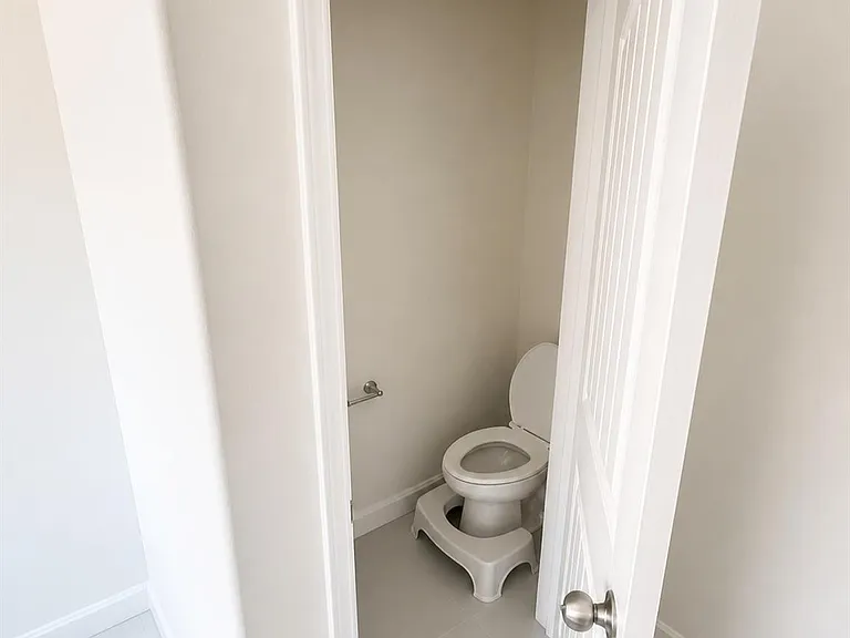 617 Cortona Ln — Photo 17