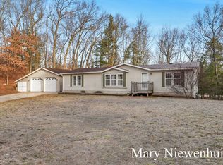 913 Alvarado Dr, Twin Lake, MI 49457