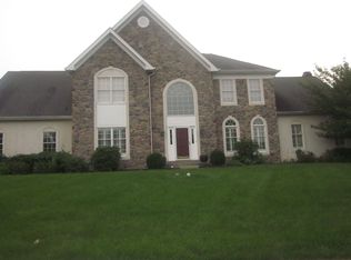 1241 Bridle Estates Dr, Yardley, PA 19067
