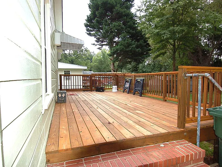 8709 Chapel Hill Rd — Photo 10