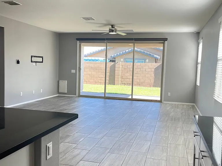 8503 W Peppertree Ln — Photo 12
