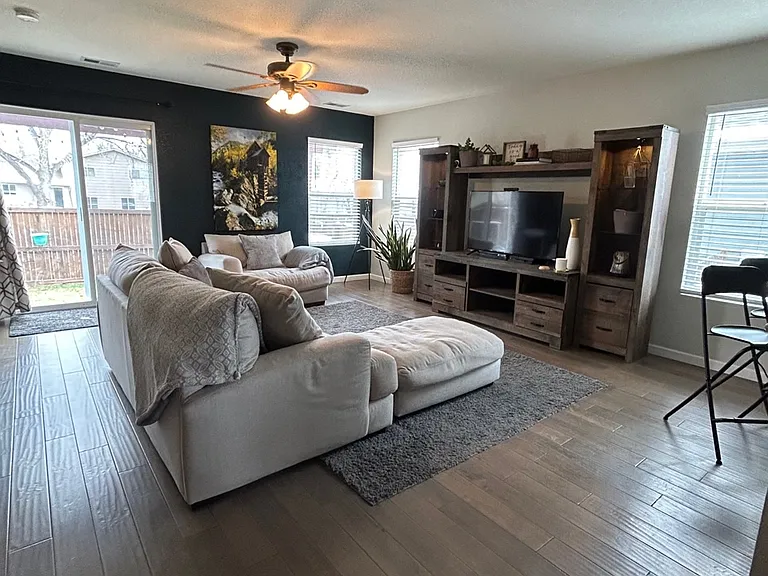 526 Plowman Way — Photo 3