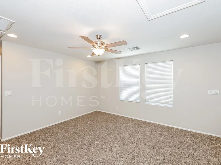 9809 Dryden Ct — Photo 6