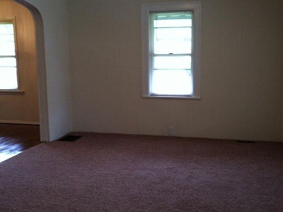 3rd image of 2656 Westfield Ave