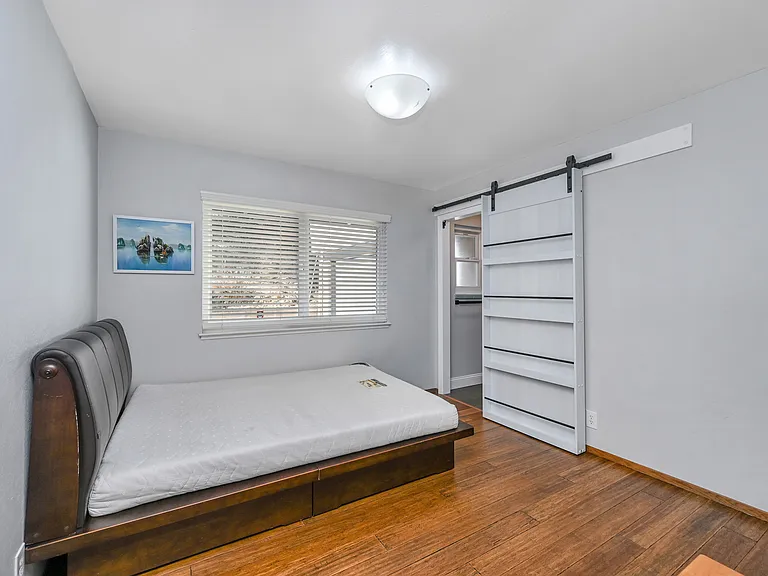 4871 Beacon Hill Dr — Photo 13