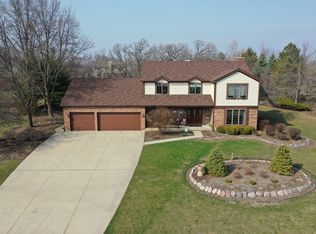 912 Cherokee Ct, Lake Villa, IL