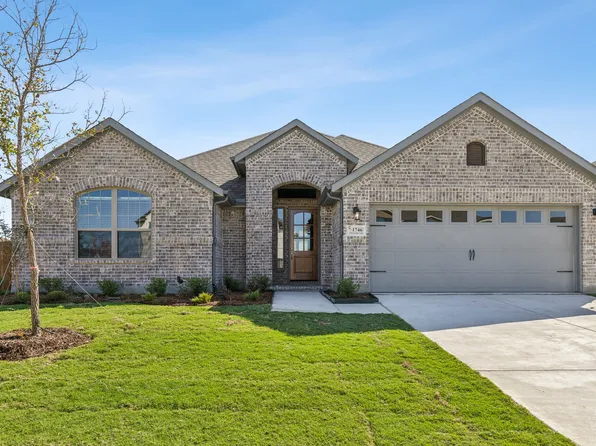 1867 Texas Oak Rd, Waxahachie, TX 75165